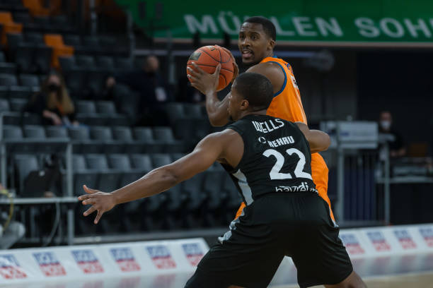 揭示背后的 揭示背后的